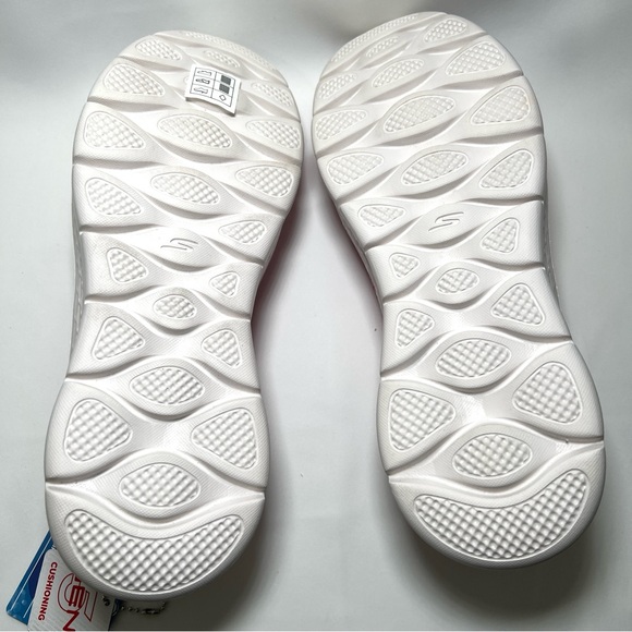 Skechers Pink Air Cooled Goga Mat Shoes Size 8.5 NWT - Picture 4 of 5